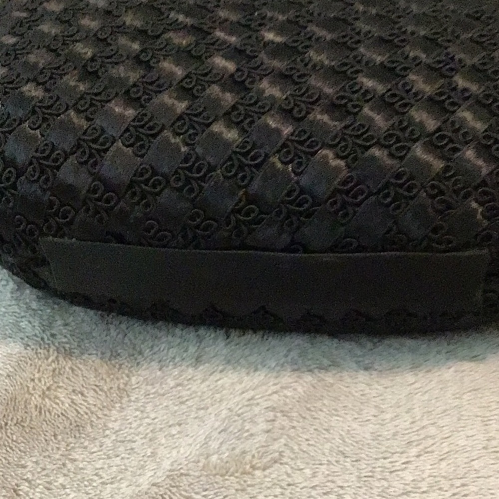 Robinson’s ribbon and lace purse - Picture 3 of 7